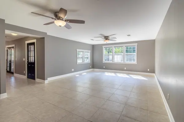 1591 N Reed Station RD, Carbondale, IL 62901