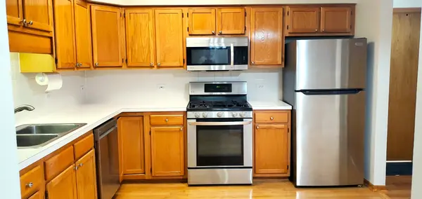 5000 Oakton ST #210, Skokie, IL 60077