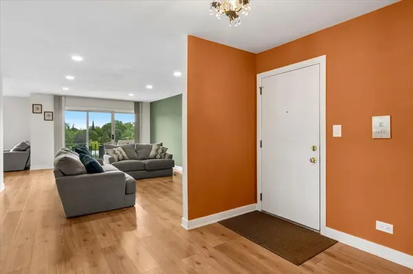 1010 N Harlem AVE #504, River Forest, IL 60305