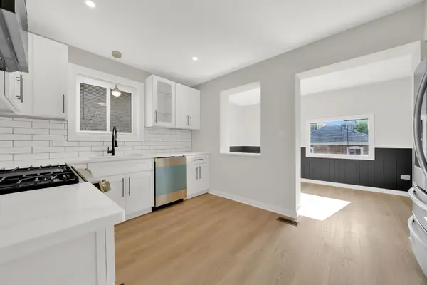 8133 S Loomis BLVD, Chicago, IL 60620