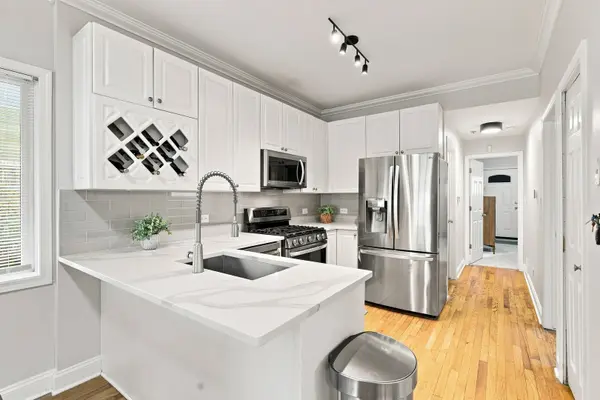 1518 W SUPERIOR ST #2, Chicago, IL 60622
