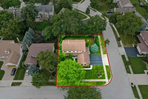 1222 Biscayne DR, Elk Grove Village, IL 60007