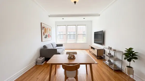 2311 N Commonwealth AVE #3W, Chicago, IL 60614