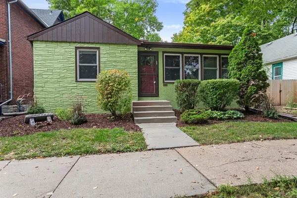 323 Daly ST, Saint Paul, MN 55102