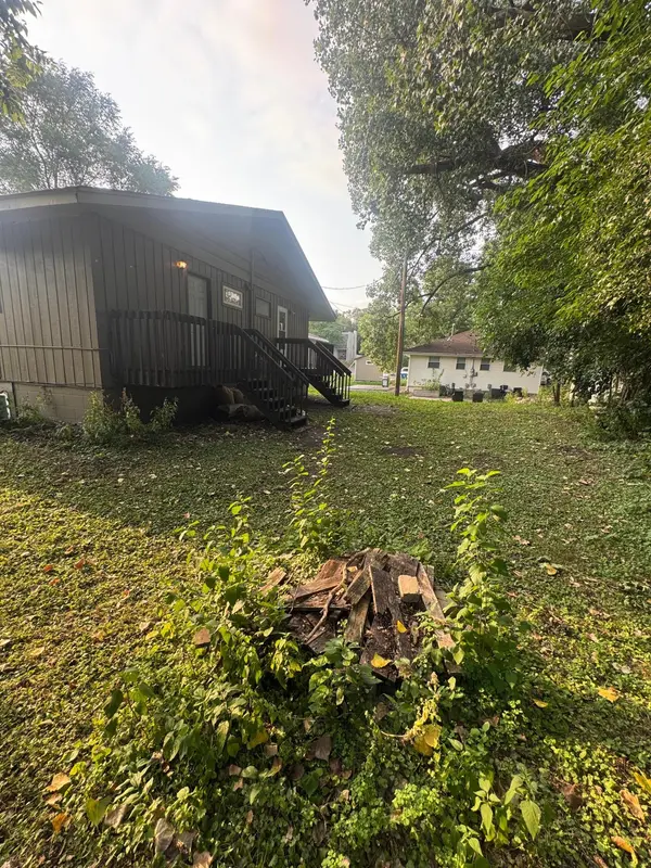 305 Jackson AVE N, Hopkins, MN 55343