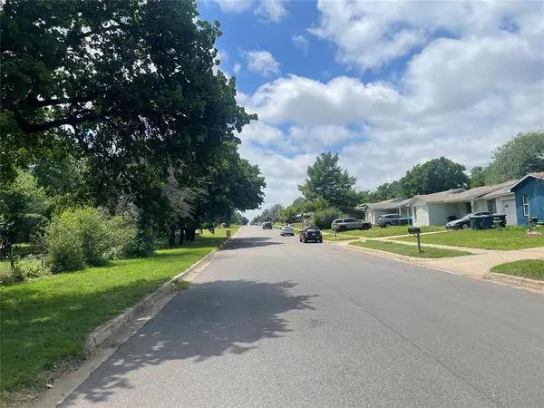 1517 N Christine DR, Oklahoma City, OK 73130