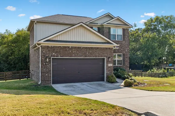 5147 Vinnie Dell Dr, Chapel Hill, TN 37034