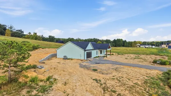 156 Old Dirt Road, Graysville, TN 37338