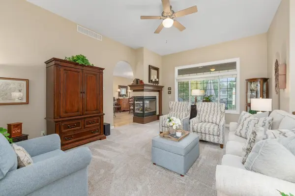 1700 N Split Rail St, Wichita, KS 67230-7189