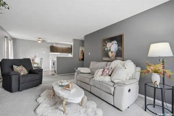 122 Edinburgh PLACE #326, Saskatoon, SK S7H 5J7