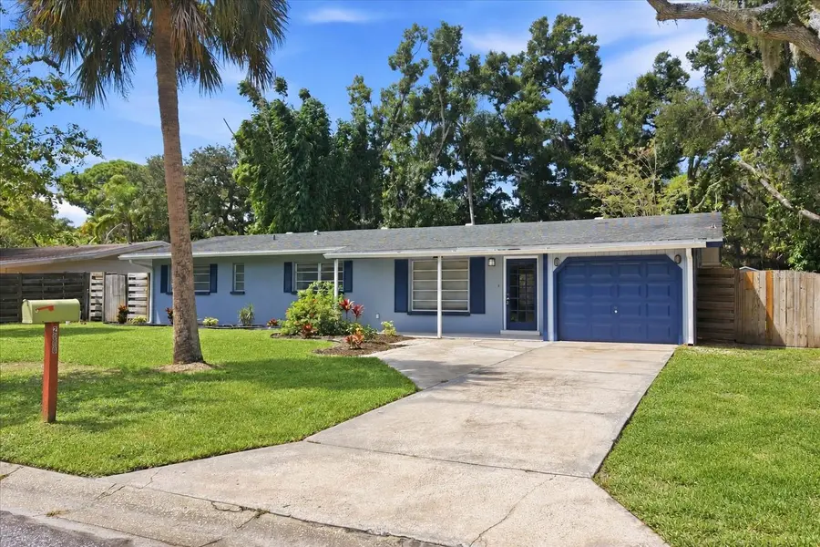 2000 CRAFT LN, Sarasota, FL 34239