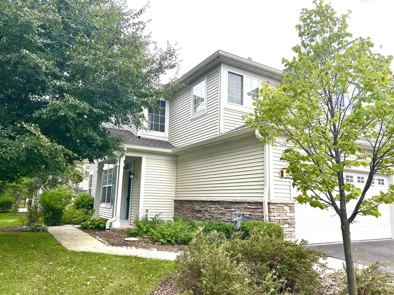731 S Jade LN, Round Lake, IL 60073