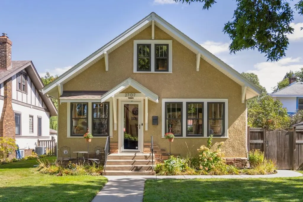2707 Hayes ST NE, Minneapolis, MN 55418
