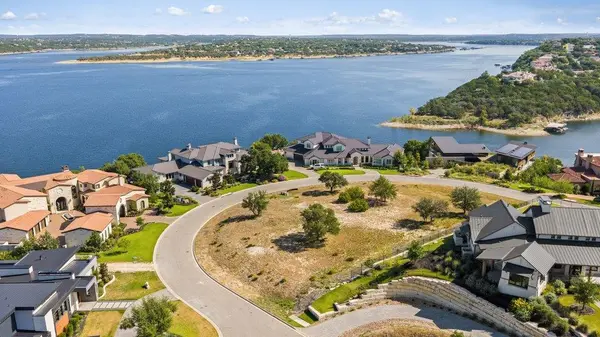 624 Casasanta TRL, Spicewood, TX 78738