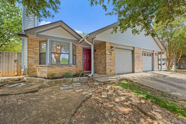 906 Oleander LN #906, Round Rock, TX 78664