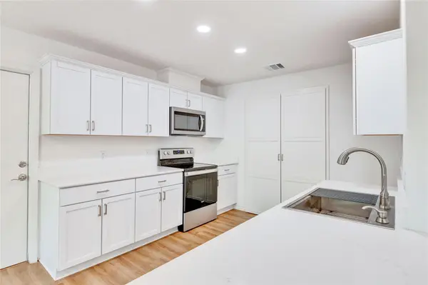 1410 Vista Ridge CV, Austin, TX 78754