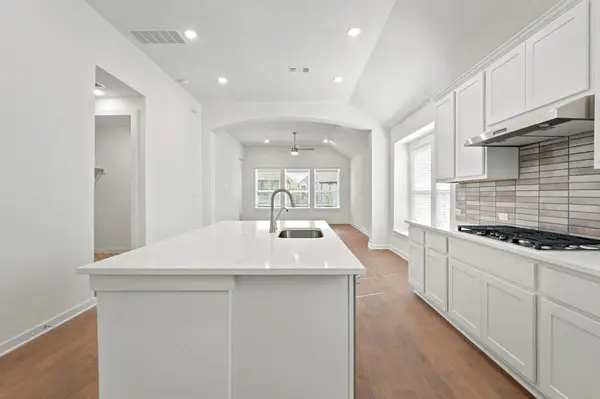 125 Three Oaks LN, Georgetown, TX 78628