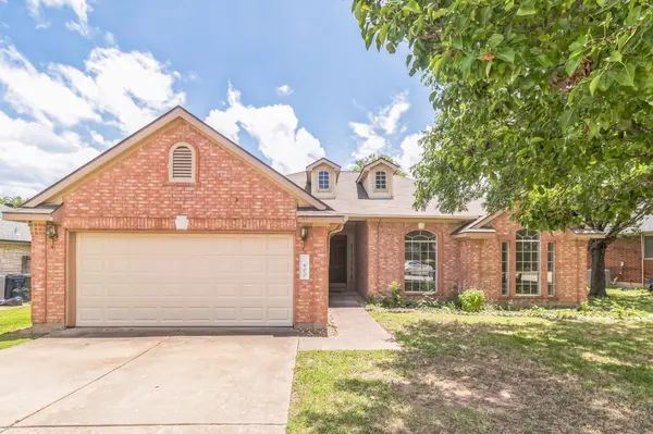 800 Mountain Ridge DR, Leander, TX 78641