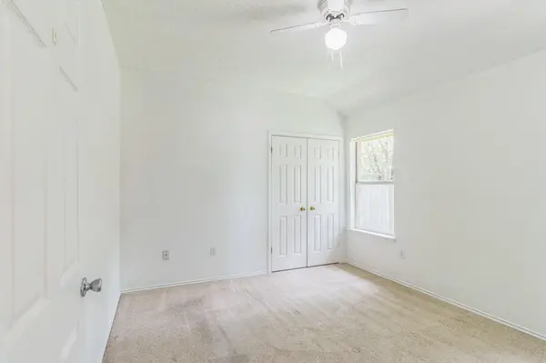 800 Mountain Ridge DR, Leander, TX 78641