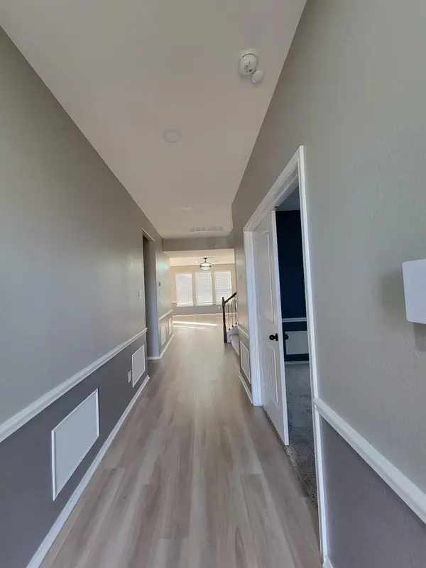 429 Unforgiven LN, Jarrell, TX 76537