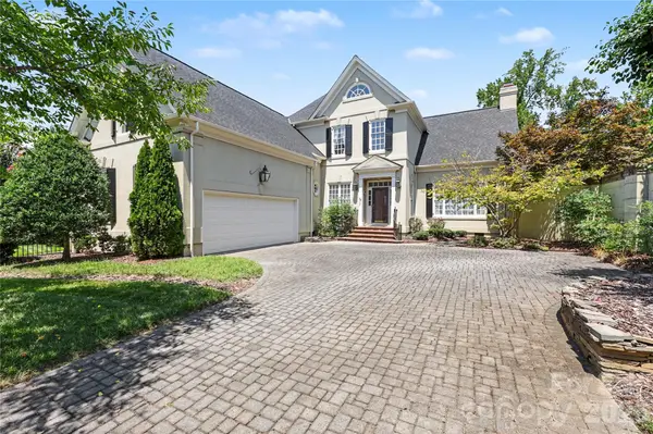 4320 Doverstone LN, Greensboro, NC 27407