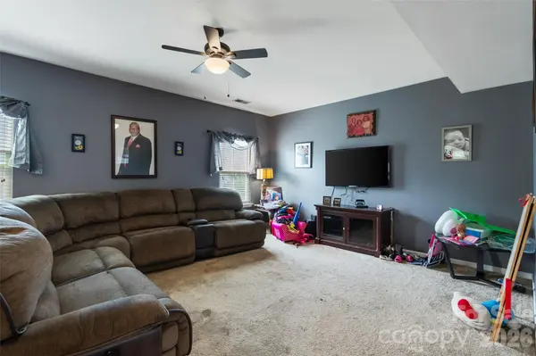 2067 Hamil Ridge DR, Waxhaw, NC 28173