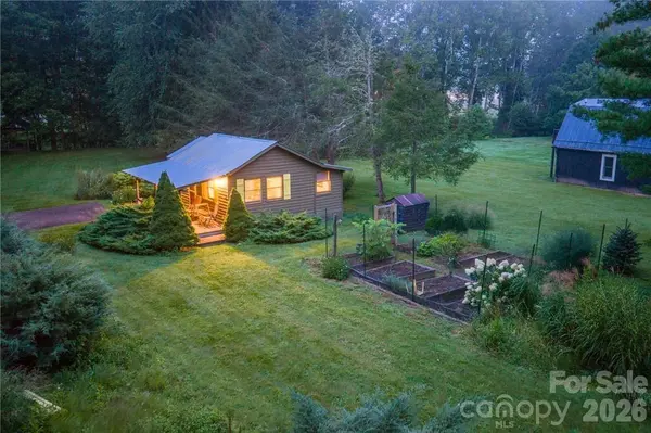 151 Red Tailed Hawk RD, Banner Elk, NC 28604