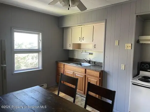 429 S 9th AVE #2nd fl, Scranton, PA 18504