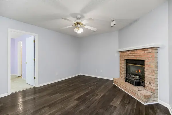 304 E Hansen CT, Independence, MO 64055
