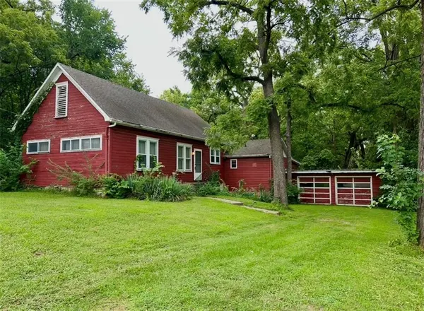 527 Sheidley ST, Bonner Springs, KS 66012