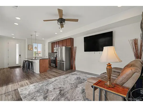10 N Trussville, Aurora, CO 80018