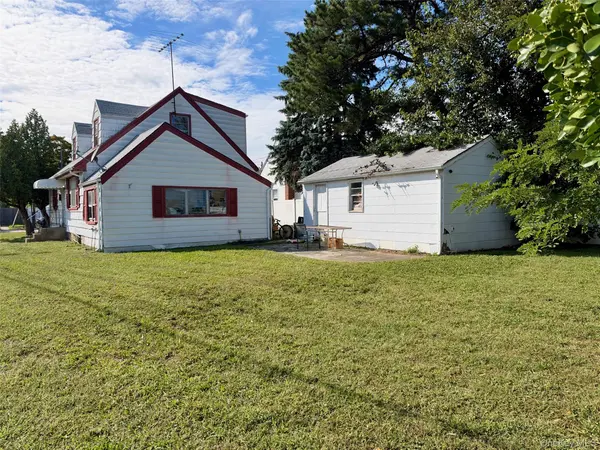 306 W Old Country RD, Hicksville, NY 11801