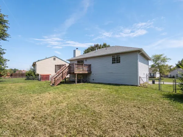 71 Westridge PL, Greenwood, IN 46142