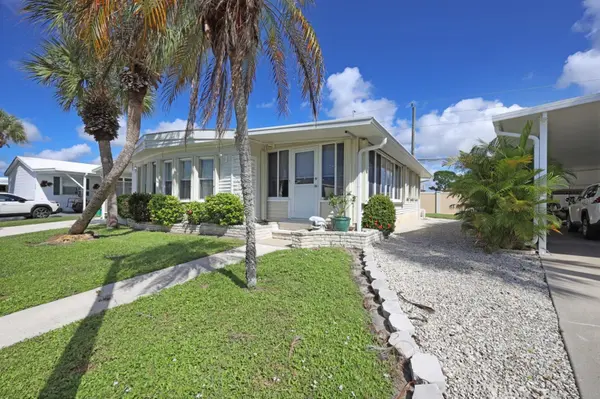 2100 KINGS HWY #213, Port Charlotte, FL 33980