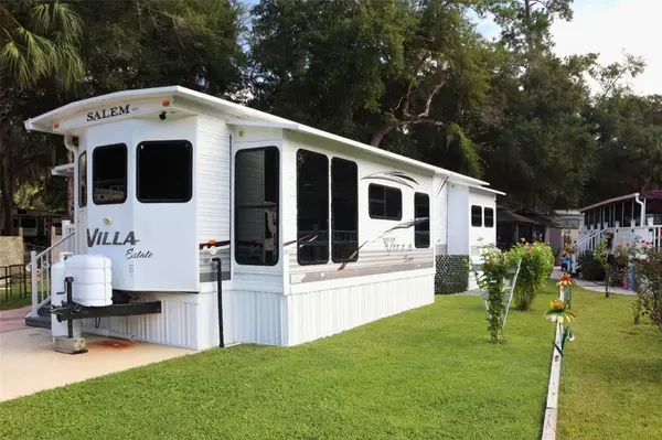 25317 NE 140TH LN #369, Salt Springs, FL 32134
