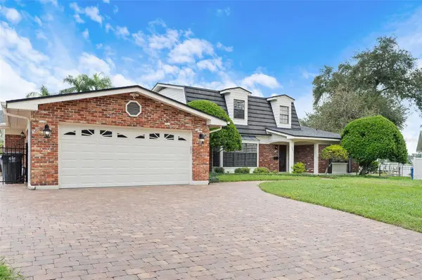 2823 SAMARA DR, Tampa, FL 33618