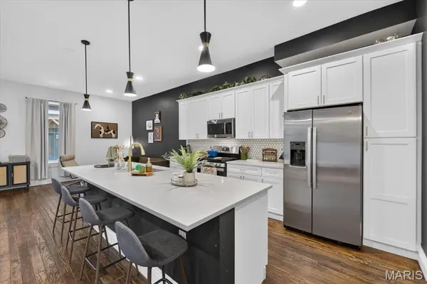 3237 California AVE, St Louis, MO 63118