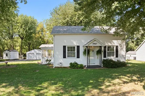 3967 Highland RD, Fairview Heights, IL 62208