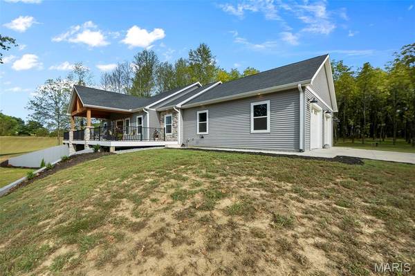 247 Pecan Landing LN, Jackson, MO 63755