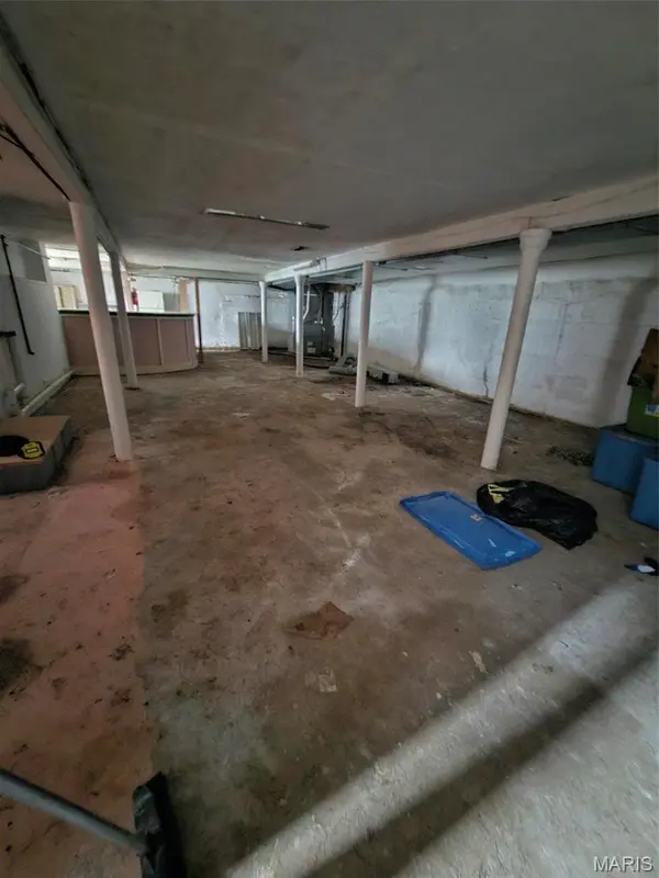 501 Nebraska ST, Louisiana, MO 63353