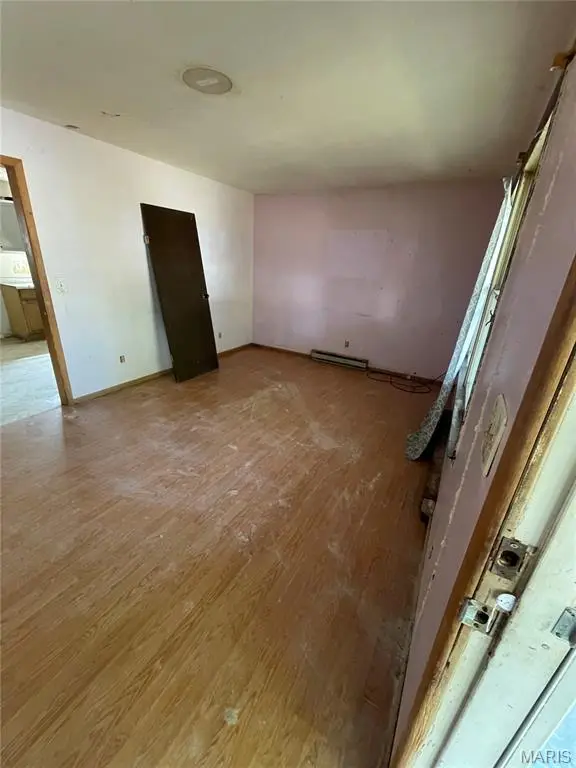 1206 N Glendale, Benton, IL 62812