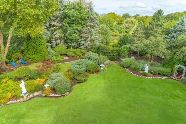 22256 Cambridge DR, Kildeer, IL 60047