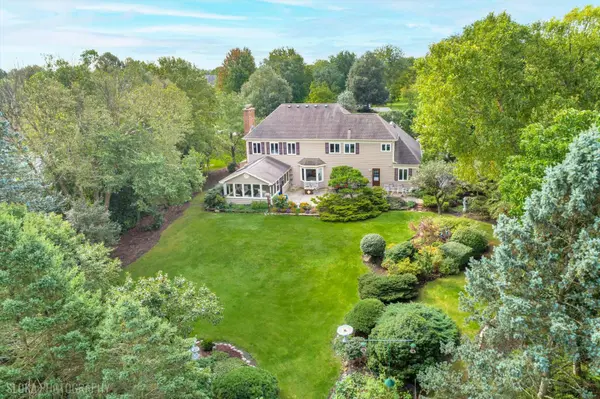 22256 Cambridge DR, Kildeer, IL 60047