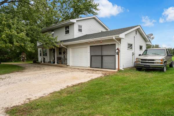 2677 N 45th RD, Sandwich, IL 60548