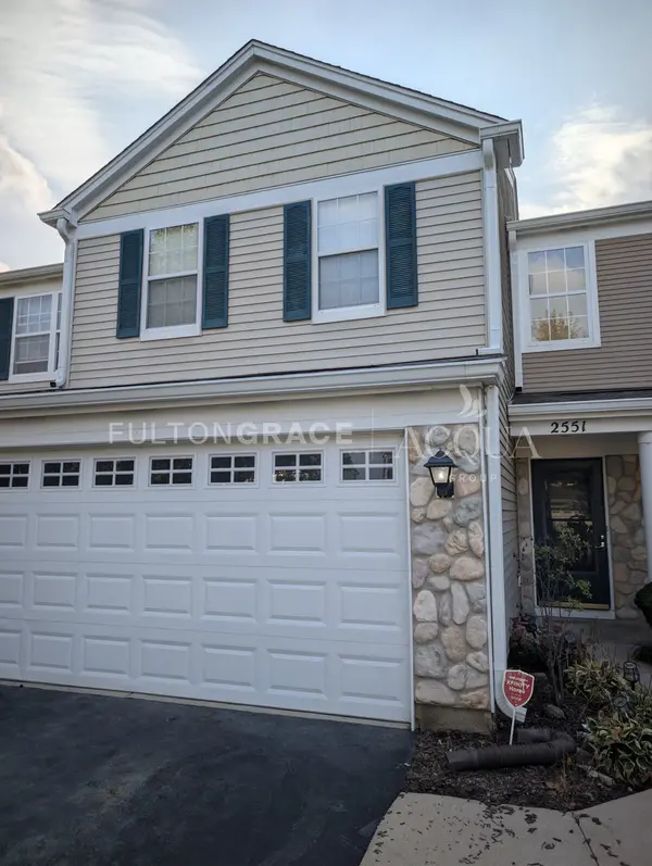2551 Oak Tree LN, Plainfield, IL 60586