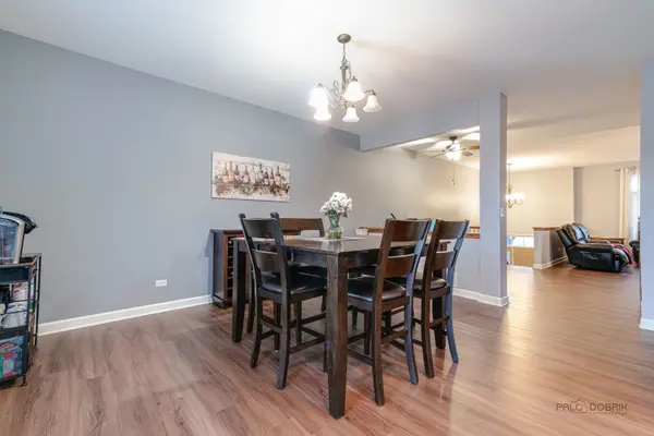 285 Regency Court Unit B CT, Wauconda, IL 60084