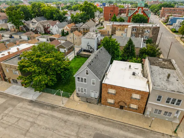 2753 W 38th ST, Chicago, IL 60632
