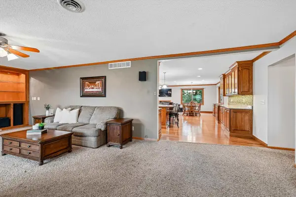 1505 Linn Delaware RD, Coggon, IA 52218