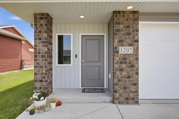 1207 Southwood DR, Dilworth, MN 56529