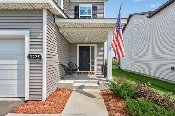1225 Orchard CT, Waconia, MN 55387